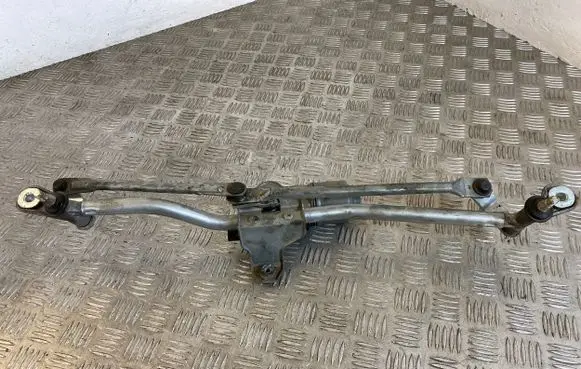 Audi A4 S4 B7 8E 8H Front wiper linkage and motor 8E1955119 0390241509