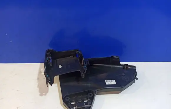Rear door exterior handle/bracket