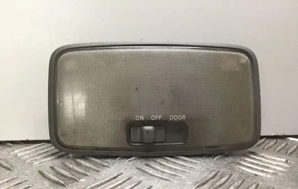 Toyota Land Cruiser (J120) Rear seat light