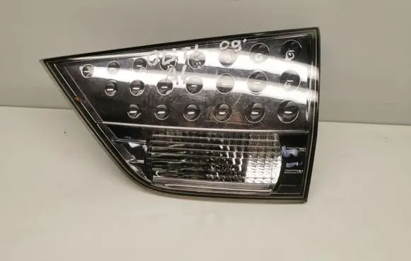 Mitsubishi Outlander Tailgate rear/tail lights 1146356R