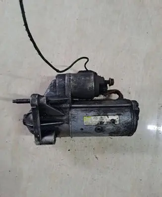 Renault Megane II Starter motor D7R49 8200075362