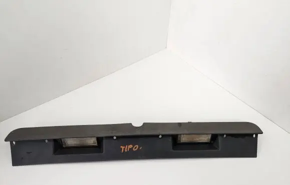 Fiat Tipo Trunk door license plate light bar 