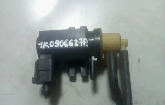 Volkswagen PASSAT B6 Vacuum valve 1K0906627A