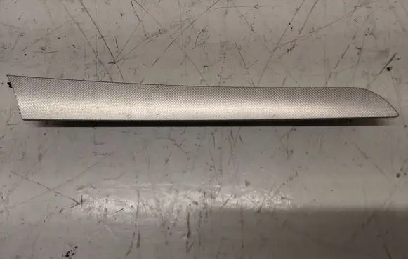 Audi A4 S4 B8 8K Front door trim bar 8K0867409