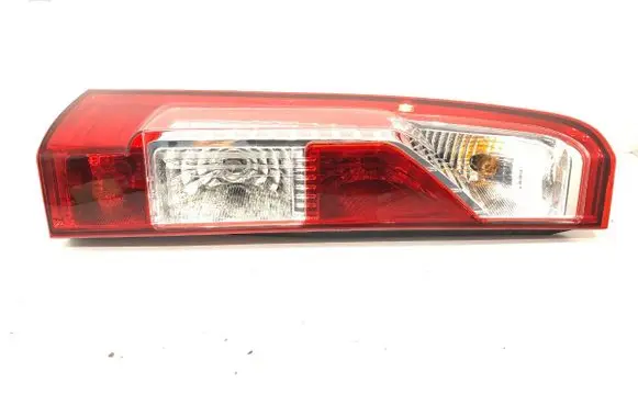 Renault Master III Rear/tail lights