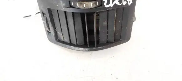 Skoda Octavia Mk2 (1Z) Dash center air vent grill
