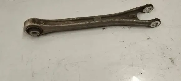 Maserati Ghibli Rear upper control arm/wishbone 69573