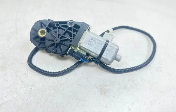 Honda Accord Seat adjustment motor 0390201981