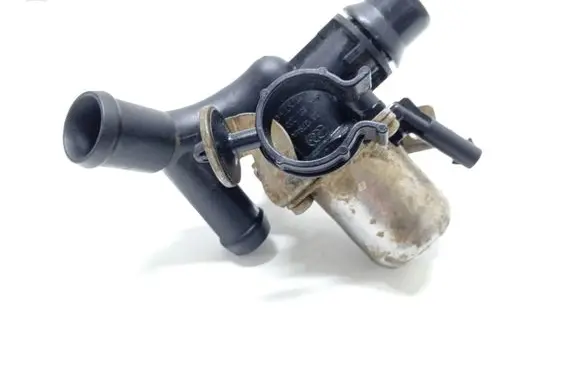 Mercedes-Benz C W204 Coolant heater control valve A6512000231 4012229A
