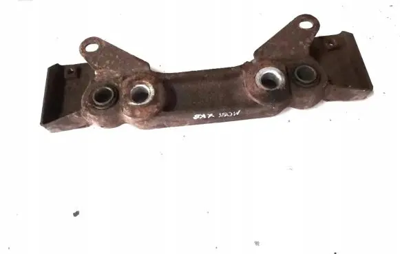 Jaguar XK8 - XKR Rear differential/diff mount bracket 