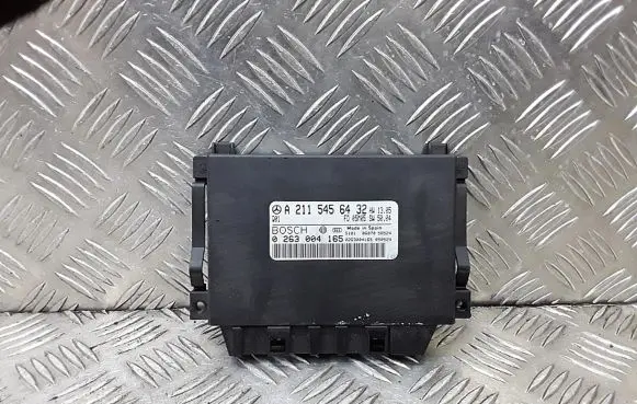 Mercedes-Benz E W211 Parking PDC control unit/module a2115456432