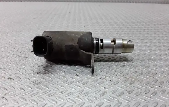 Mitsubishi Grandis Camshaft vanos timing valve K5T45591