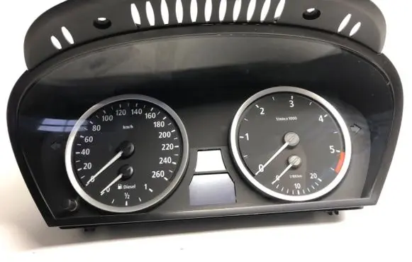 BMW 5 E60 E61 Speedometer (instrument cluster) 9135253