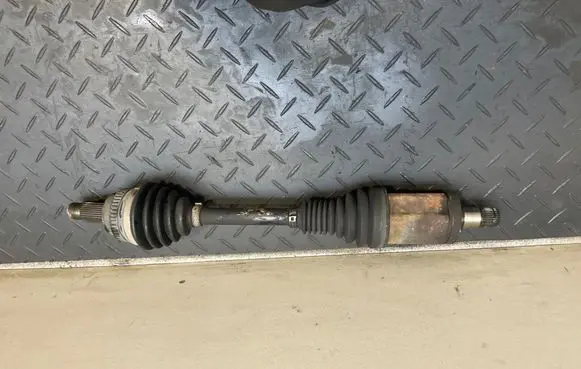 BMW 5 E60 E61 Front driveshaft 7570269 7529389