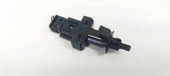 Mercedes-Benz C AMG W204 Brake pedal sensor switch A0065451014
