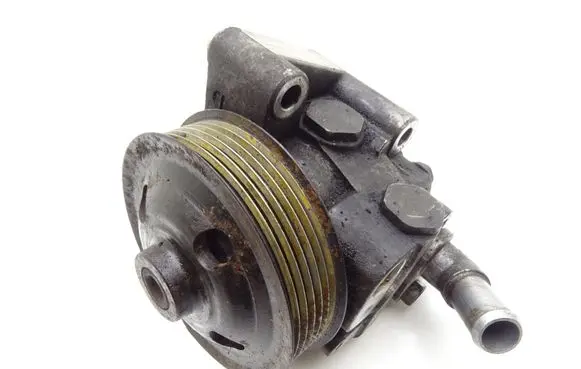 Jaguar XF X250 Power steering pump 9X233A696AA