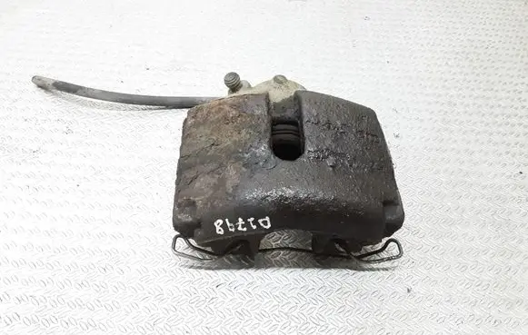 Volkswagen PASSAT B6 Front brake caliper