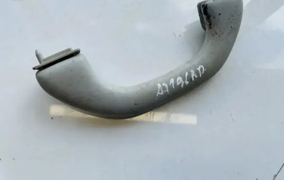 Volkswagen Golf IV Front interior roof grab handle 1j0857607