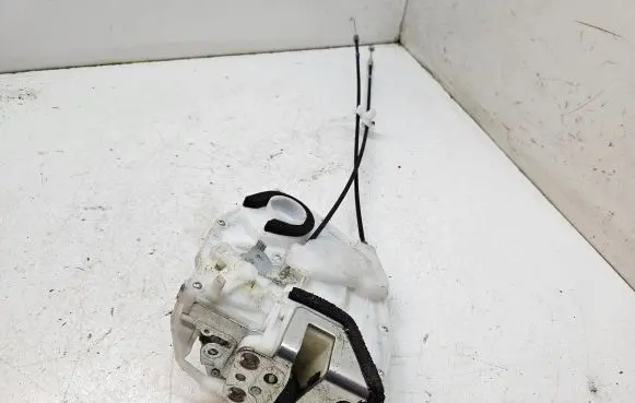 Suzuki SX4 Rear door lock 8230179J20Y2