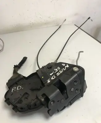 Mazda 3 I Front door lock A00345D