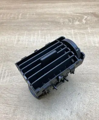 Skoda Octavia Mk1 (1U) Dashboard side air vent grill/cover trim 1U1819701