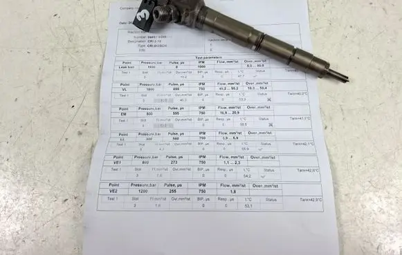 Volkswagen PASSAT CC Fuel injector 03L130277J