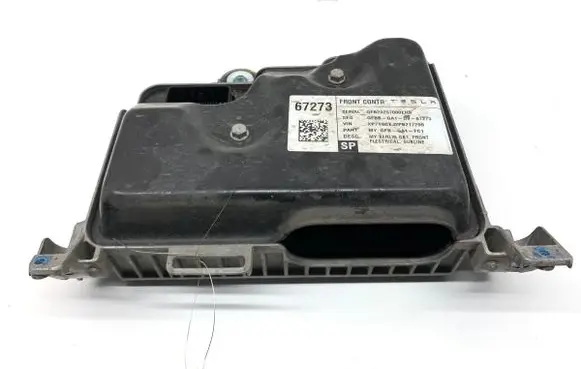 Tesla Model Y Central body control module 161671500C