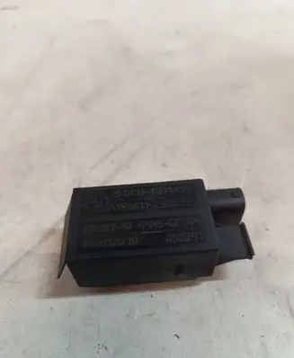 BMW 3 E46 AUC sensor 8391470
