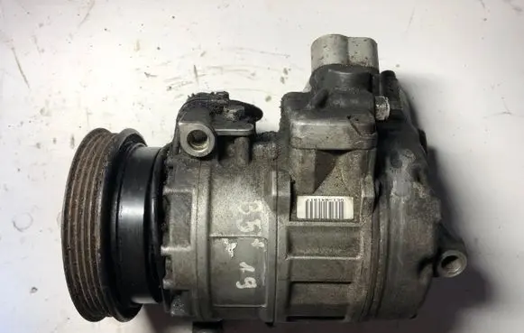 Volkswagen PASSAT B5.5 Air conditioning (A/C) compressor (pump) 8D0260805J 8D0260805 4471706350