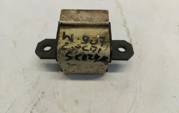 Mercedes-Benz Sprinter W907 W910 Gearbox mount A693242