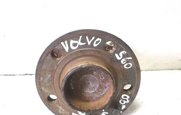 Volvo S60 Rear wheel hub