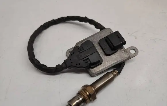Mercedes-Benz E W212 Lambda probe sensor A0009051412 0009051412