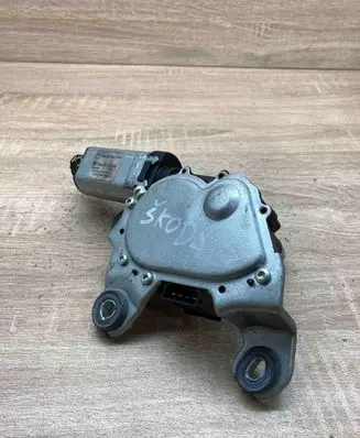 Skoda Octavia Mk2 (1Z) Rear window wiper motor 1Z9955711C 443122336017