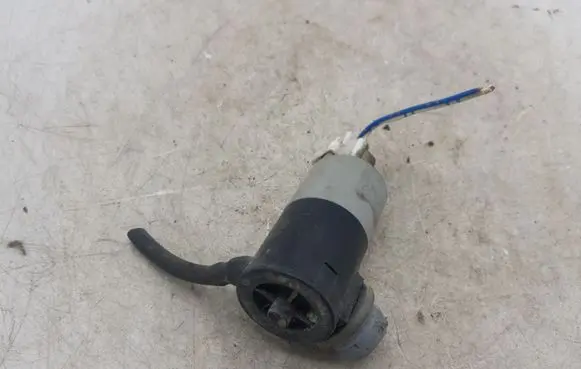 Toyota Auris 150 Windscreen/windshield washer pump NOCODE