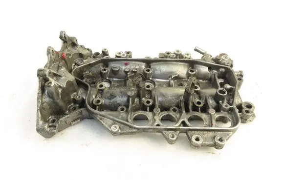 Infiniti M Rocker cam cover 8200872001