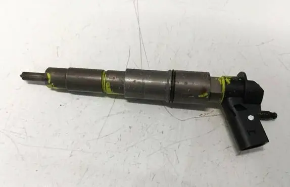 BMW 7 E65 E66 Fuel injector 779209703 00098050309