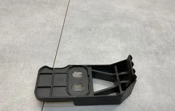 Peugeot 2008 II Front bumper mounting bracket 9828142380