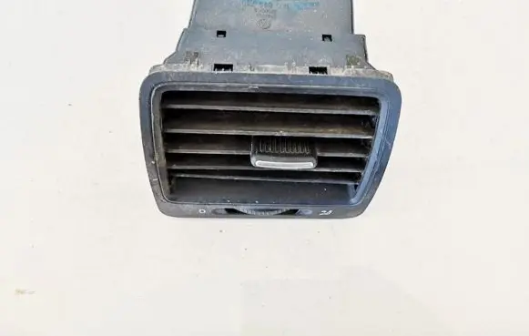 Volkswagen Golf V Dash center air vent grill 1k0819710 1k0819704