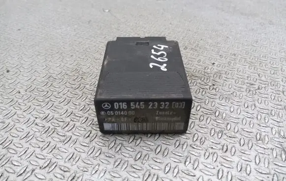 Mercedes-Benz Vito Viano W638 Other relay 0165452332