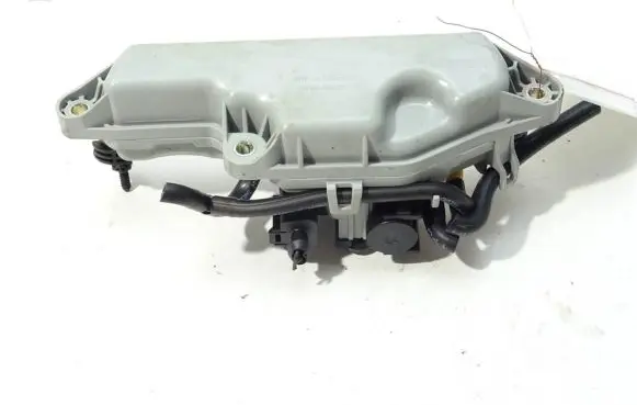 Vacuum air tank
