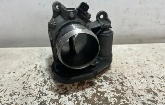 Land Rover Freelander 2 - LR2 Throttle valve 9656932580