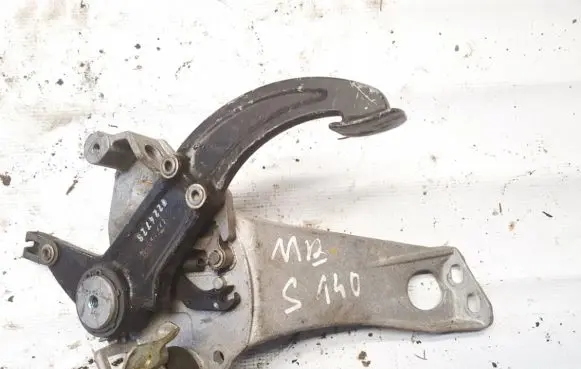 Mercedes-Benz S W140 Handbrake/parking brake lever assembly 1404270201