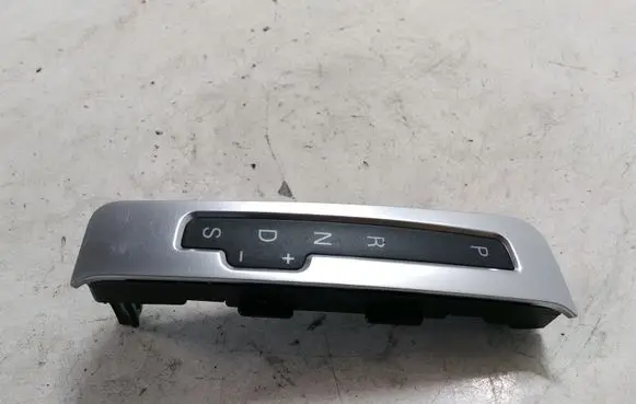 Audi A4 S4 B8 8K Gear shift selector indicator 8K17134633Q7