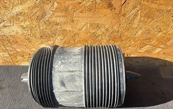 Audi e-tron Rear air suspension bag/shock absorber 4M0616001AK F309514701