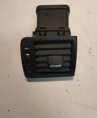 Volvo V50 Dashboard side air vent grill/cover trim 506002