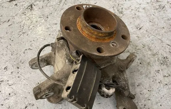 BMW 5 F10 F11 Rear wheel hub