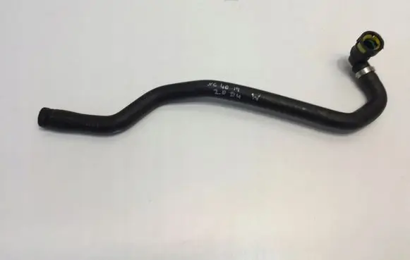 Volvo XC40 Engine coolant pipe/hose 31497027
