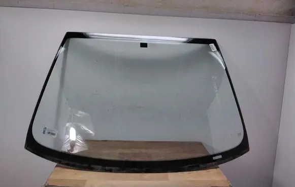 Ford Escort Front windscreen/windshield window 