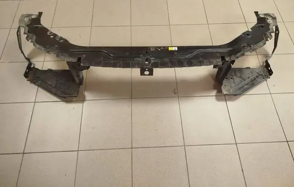 Land Rover Freelander 2 - LR2 Top upper radiator support slam panel 6G918653AA 685200208