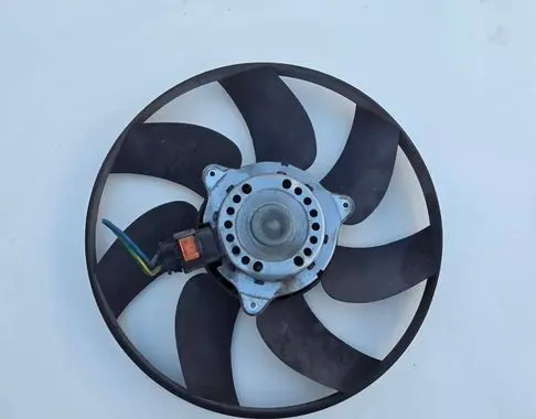 Peugeot 207 Electric radiator cooling fan A07101006F